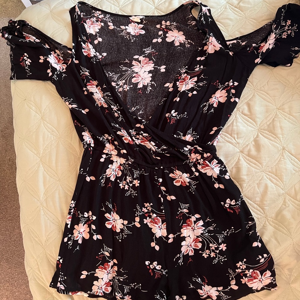Floral cold-shoulder romper